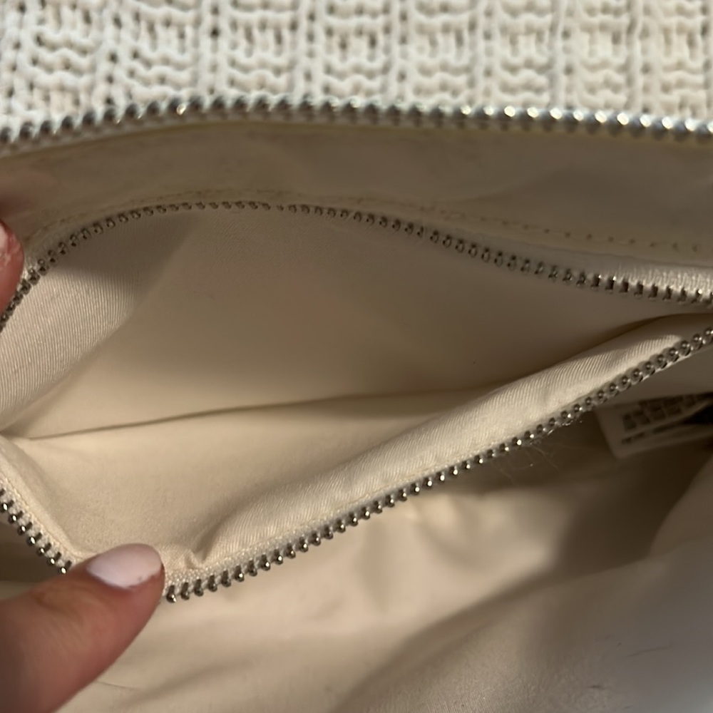 Purse - Picture 3 of 6